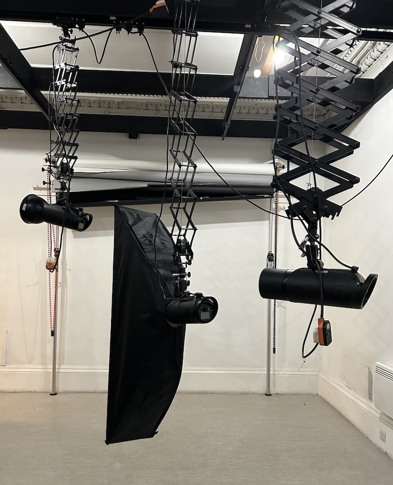 Studio lights © Malkit Benning